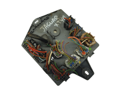 Sicherungskasten Relaiskasten 7W93-14N023-BA 518874508 Jaguar Lear Sicherungskasten Relaiskasten 7W93-14N023-BA 518874508 Jaguar Lear