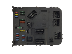 Steuergerät BSI E02-00 MG 9657999780 S118085220F PSA Siemens 1341