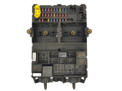 Sicherungskasten Relaiskasten Jeep 56042148AF 518172002