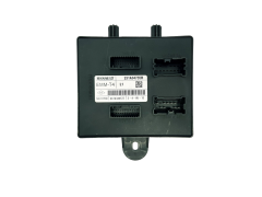 Steuergerät EMM-T4 L1 231A04735R 506111F00 Renault 31196