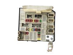 Steuergerät USM-X61 8201044235 50J713F00 Renault Steuergerät USM-X61 8201044235 50J713F00 Renault
