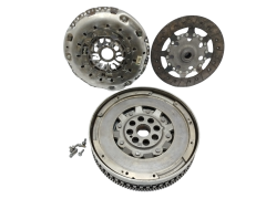 Zweimassenrad + Kupplung 123102067R 302058134R 1.6 DCI Renault Nissan Zweimassenrad + Kupplung 123102067R 302058134R 1.6 DCI Renault Nissan