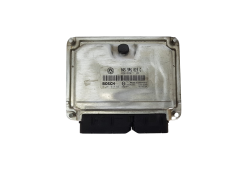 Steuergerät 045906019C 0281010697 VW Bosch 18760