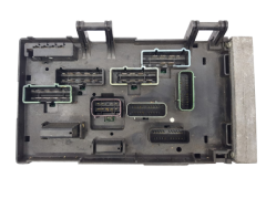 Sicherungskasten Relaiskasten Chrysler 04869001AJ 04869204AM 19752