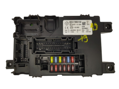Sicherungskasten Relaiskasten Fiat 00517986150 28106881 Delphi 22176 Sicherungskasten Relaiskasten Fiat 00517986150 28106881 Delphi 22176