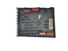 Sicherungskasten Relaiskasten 3C0937125 6359-2777 VW SEAT Audi 40511