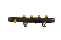 Einspritzleiste Kraftstoffverteiler Siemens VDO 8200815617 5WS40154 1.5 DCI