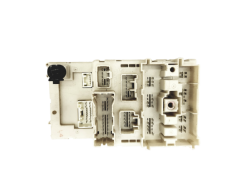 Sicherungskasten Relaiskasten 82733-42080 Toyota Denso