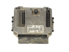 Steuergerät Opel 0281011943 55556829 8973785712 Bosch 26181