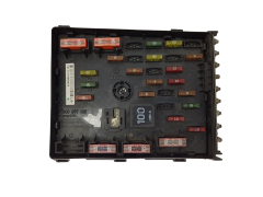 Sicherungskasten Relaiskasten 3C0937125 6359-2777 VW SEAT Audi 20815