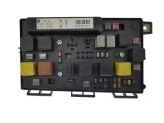 Steuergerät 13181658 5DK008668-31 DY Opel GM Hella 2257