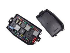 Sicherungskasten Relaiskasten Jaguar X-Type 4X43-14A073-CC 518842109 Sicherungskasten Relaiskasten Jaguar X-Type 4X43-14A073-CC 518842109
