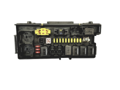Sicherungskasten Relaiskasten Jeep 04692114AC 18075