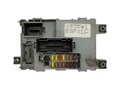Sicherungskasten Relaiskasten Fiat 00518699250 28223084 Delphi 19691