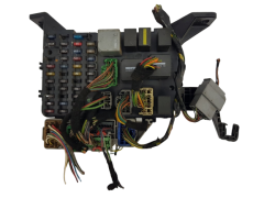 Sicherungskasten Relaiskasten Ford 4S7T-14A073-AA 19857