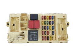 Sicherungskasten Relaiskasten Fiat 46798452 NPL 46758963