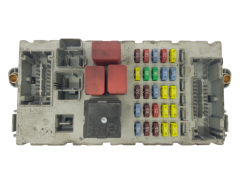 Sicherungskasten Relaiskasten Fiat 46846745 CPL Delphi 