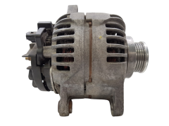 Lichtmaschine Generator Renault 8200122976 0124525028 150A 1.5 DCI Bosch Lichtmaschine Generator Renault 8200122976 0124525028 150A 1.5 DCI Bosch