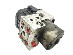 Abs-Pumpe Audi A4 VW Passat 8E0614111 0273004132 Bosch 32910 Abs-Pumpe Audi A4 VW Passat 8E0614111 0273004132 Bosch 32910