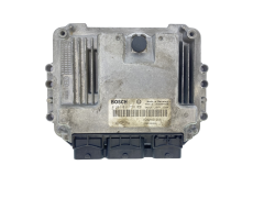 Steuergerät 0281011776 8200391966 8200386508 Renault Bosch 63667