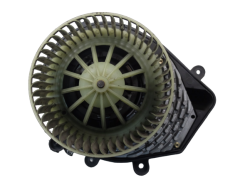 Innenraumgebläse Heizungsgebläse VW Passat Audi A4 8D1820021 740221233F 1088