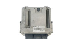 Steuergerät 0281015781 8200726880 8200980329 Renault Bosch 