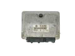 Steuergerät VW Audi 038906018P 0281001720 Bosch 37627