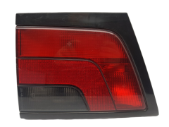 Heckleuchte Rückleuchte Rücklicht Links Hinten Peugeot 806 6351A5 AXO Scintex