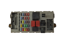 Sicherungskasten Relaiskasten Fiat 46552681 CPL 51744896 NPL Delphi