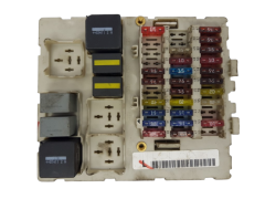 Sicherungskasten Relaiskasten Ford 2M5T14A073AC 518274204