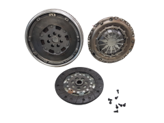 Motor-Kupplung Kupplungssatz 302057505R 123003948R 8200495249 Renault 18000km Motor-Kupplung Kupplungssatz 302057505R 123003948R 8200495249 Renault 18000km