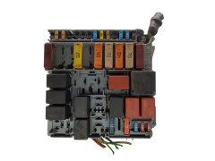 Sicherungskasten Relaiskasten Fiat Iveco 51905216 18941