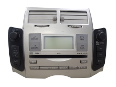 Cd-Radio Toyota Yaris 86120-0D210 CQ-TS0570LC W58824 2 Cd-Radio Toyota Yaris 86120-0D210 CQ-TS0570LC W58824 2