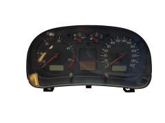 Tacho Kombiinstrument VW Golf MK4 1035100002 Motometer 1203