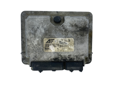 Steuergerät 06A906018BT 0261204683 VW Seat Bosch Steuergerät 06A906018BT 0261204683 VW Seat Bosch