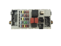 Sicherungskasten Relaiskasten Fiat 46552681 CPL 51744896 NPL 29256 Sicherungskasten Relaiskasten Fiat 46552681 CPL 51744896 NPL 29256