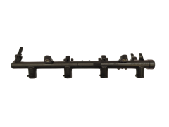 Einspritzleiste Kraftstoffverteiler 8200135504 1.4 1.6 16V Renault 4935