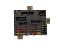 Sicherungskasten Relaiskasten Fiat 7755601 C110 20817