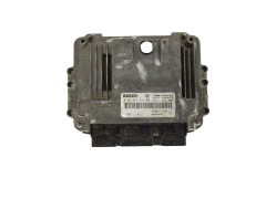 Steuergerät 0281011724 8200311550 8200384493 Renault Bosch 18698
