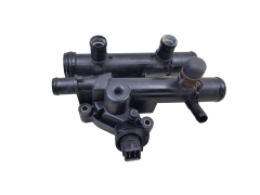 Thermostat Gehäuse 8200262237 2.2 2.5 DCI Renault Opel 0km Thermostat Gehäuse 8200262237 2.2 2.5 DCI Renault Opel 0km