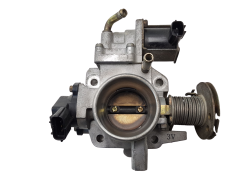 Drosselklappe Mazda Z599 E9T06571 B6HF18911