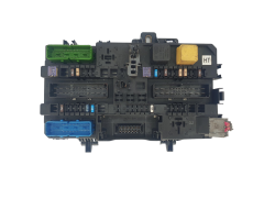 Sicherungskasten Relaiskasten 13222173 5DK008669-33 Opel GM Hella 40360 Sicherungskasten Relaiskasten 13222173 5DK008669-33 Opel GM Hella 40360