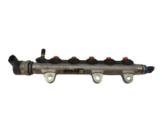 Einspritzleiste Kraftstoffverteiler Renault 0445214153 8200661279 0281002753 