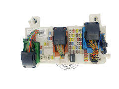 Sicherungskasten Relaiskasten Ford 7M5T-14A073-JG 519200901 Sicherungskasten Relaiskasten Ford 7M5T-14A073-JG 519200901