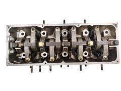 Zylinderkopf Renault 7701467573 1.4 8V E6J712 Zylinderkopf Renault 7701467573 1.4 8V E6J712