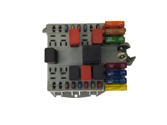 Sicherungskasten Relaiskasten 46835425 Fiat Delphi 20041