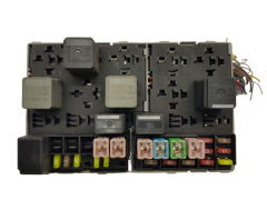 Sicherungskasten Relaiskasten Ford 6C1T14401