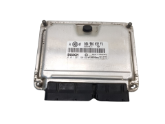 Steuergerät 06A906032FK 0261207360 VW Bosch 1031 Steuergerät 06A906032FK 0261207360 VW Bosch 1031