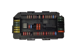 Sicherungskasten Relaiskasten 6114 V7 922487903 19098.000.001 BMW
