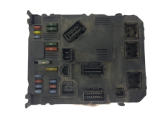 Steuergerät BSI E01-00 9657999680 S118085320F PSA Siemens 1773 Steuergerät BSI E01-00 9657999680 S118085320F PSA Siemens 1773